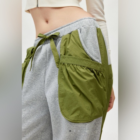 NWT Urban Outfitters BDG Trish Balloon Joggers - Picture 9 of 10